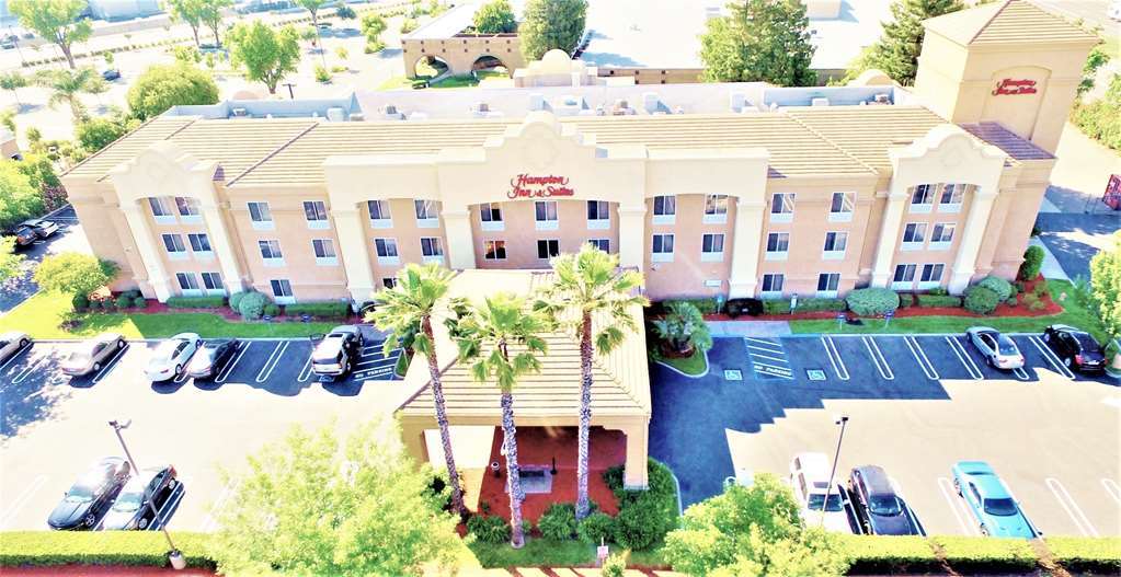 Hampton & - Salida 3* Modesto
